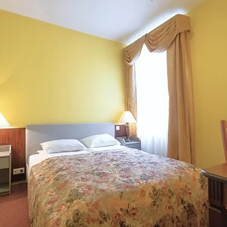 Good Eiropa Economy Hotel 3*